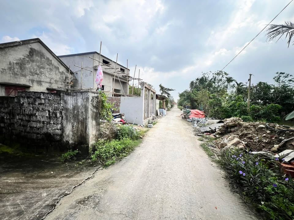 Đất nền Quốc lộ 46, Nam Đàn 158m² giá 2.7 tỷ - Lô 3 mặt tiền đắc địa!