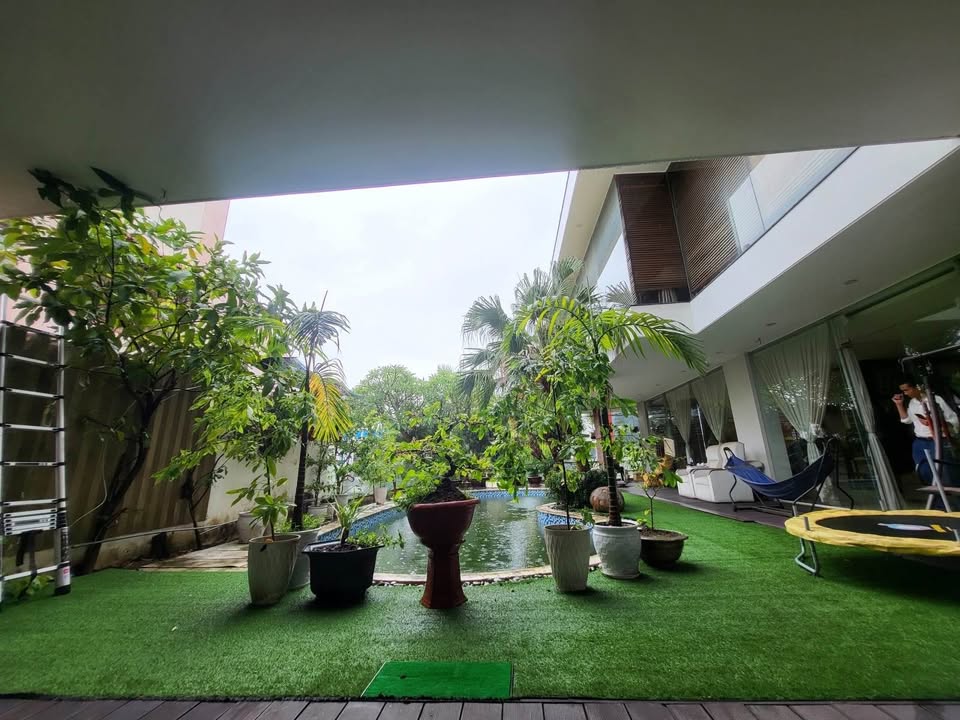 Townhouse Hòa Cường Nam 380m² giá thỏa thuận - Biệt thự sang trọng bên sông