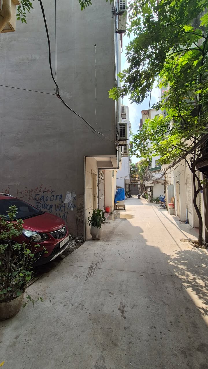 Đất phân lô Tô Hữu Nam Từ Liêm 30m² giá 820 triệu - Vị trí đẹp, giao thông thuận lợi!