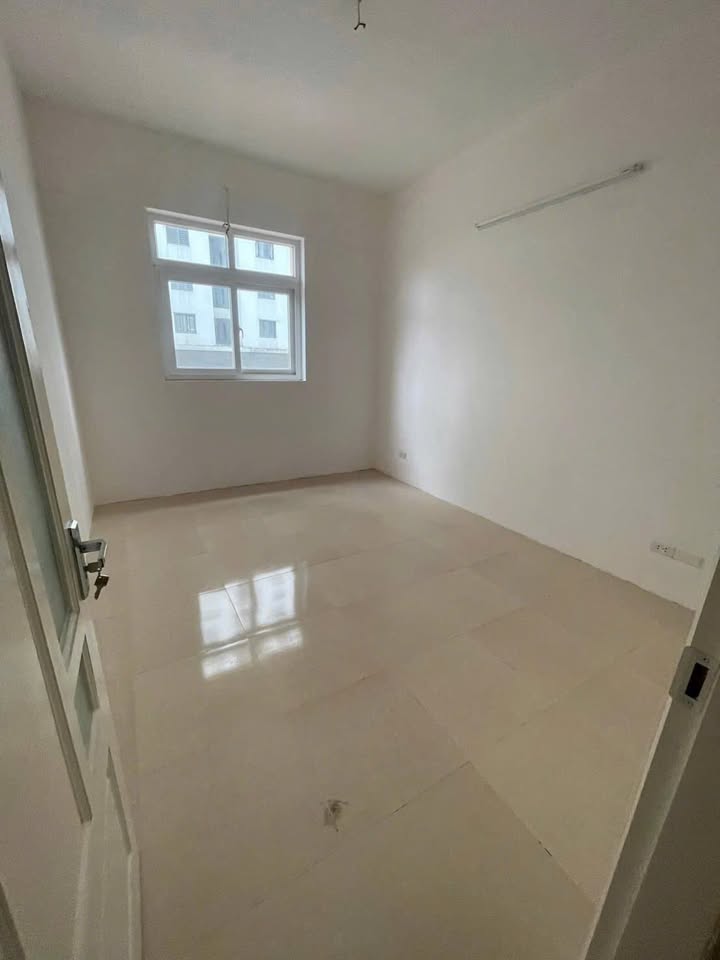 Căn hộ CT2 Tây Hồ 62m² giá 5 tỷ - Sổ đỏ chính chủ, sẵn sàng vào ở!