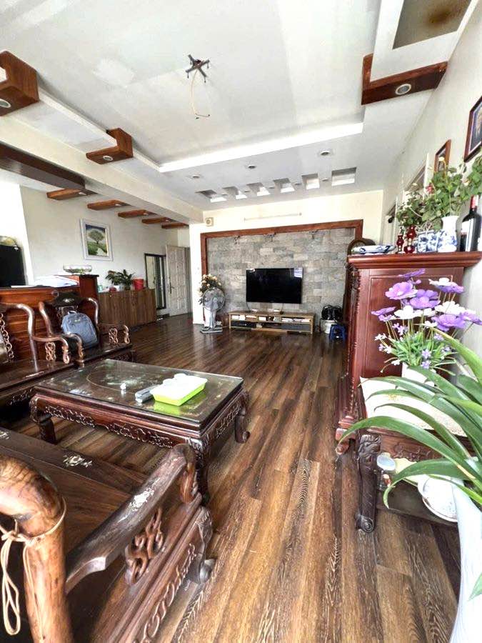 Mặt phố Thái Thịnh Đống Đa 115m² giá 11 tỷ - Vị trí đắc địa, kinh doanh sầm uất!