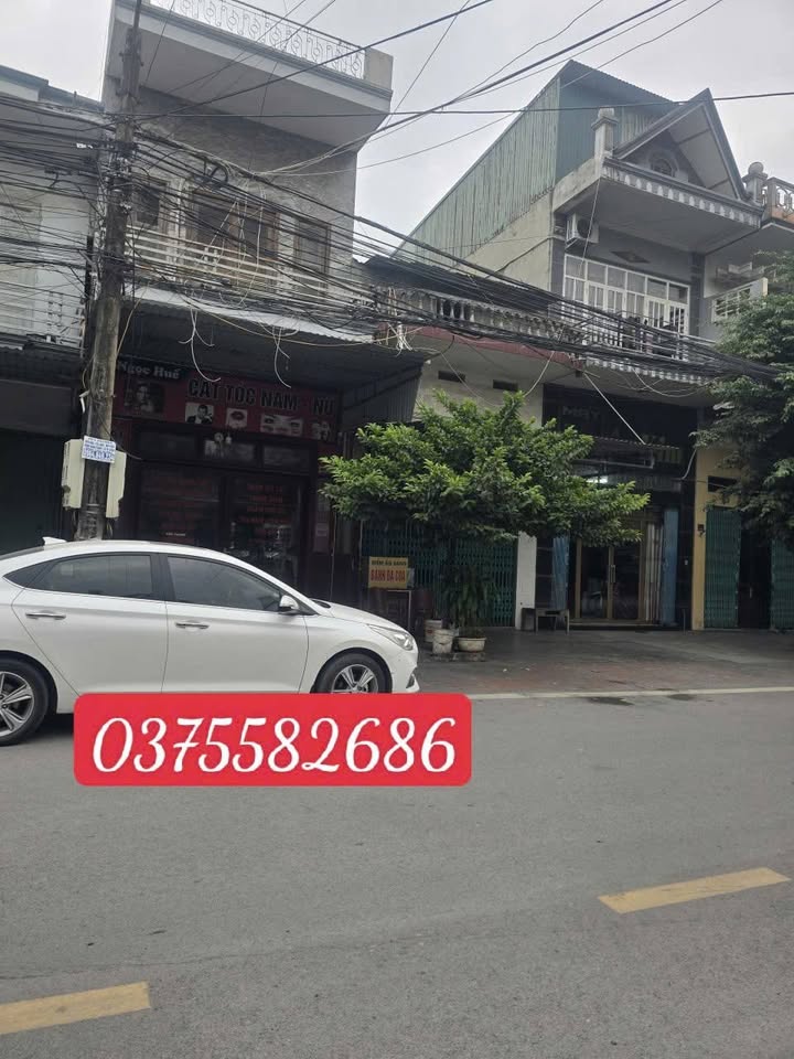 Nhà đẹp đường Hoàng Thạch, Minh Tân, Kinh Môn - Giá chỉ 2.1 tỷ, sẵn sàng vào ở!