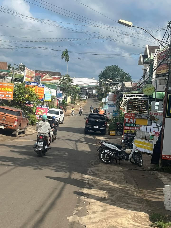 Nhà mặt tiền đường Quang Trung Đắk Mil 125m² giá 2.8 tỷ - Kinh doanh thuận lợi!