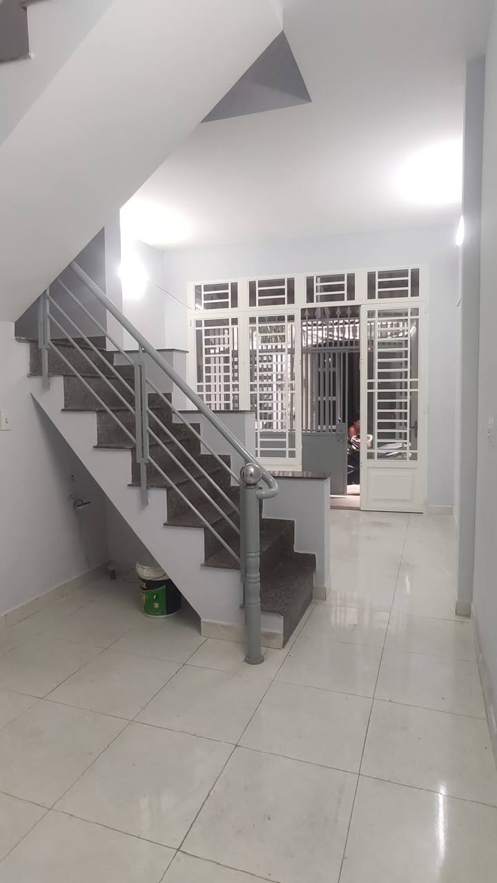 Căn hộ 32m² Lê Văn Quới Bình Tân giá 3 tỷ - Vào ở ngay!