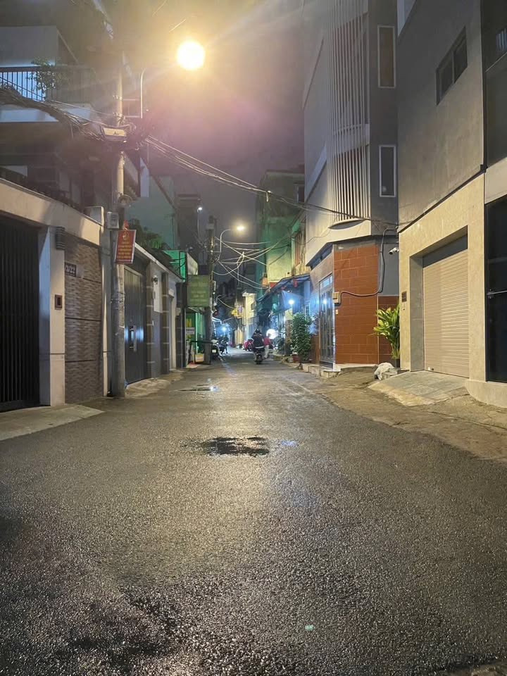 Nhà cấp 4 Gò Vấp 111m² giá 10 tỷ - Tiện xây dựng CHDV và phòng trọ!