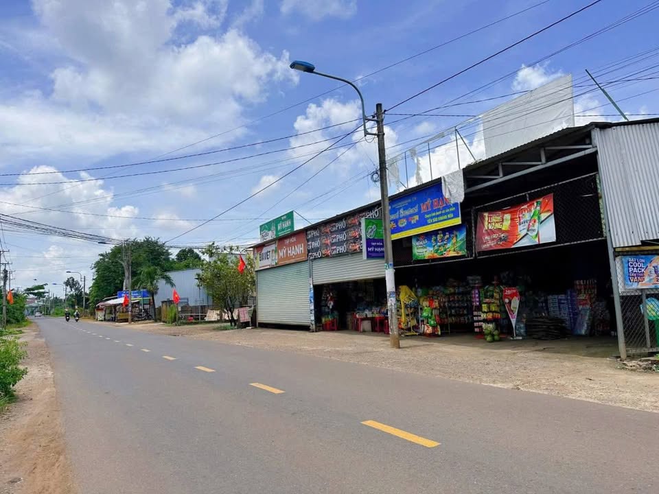 Đất thổ cư mặt tiền đường Duy Tân, Phường Bảo Vinh, 575m², giá 4.8 tỷ - Đầu tư sinh lời ngay!