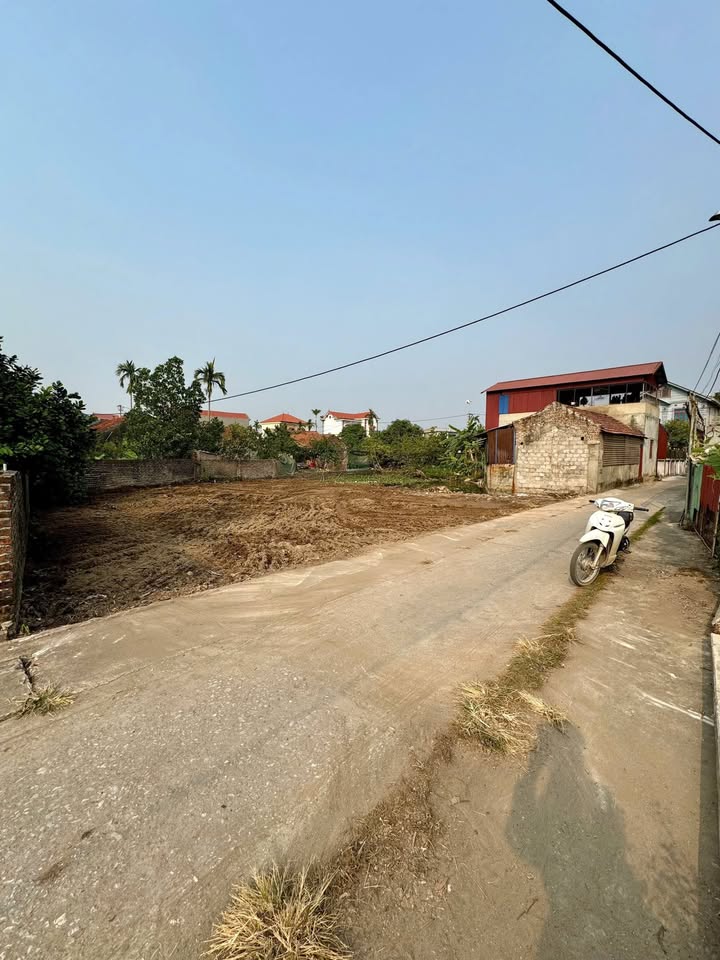 Đất Hùng An, Kim Động 97m² chỉ 1 tỷ - Cơ hội đầu tư tuyệt vời!