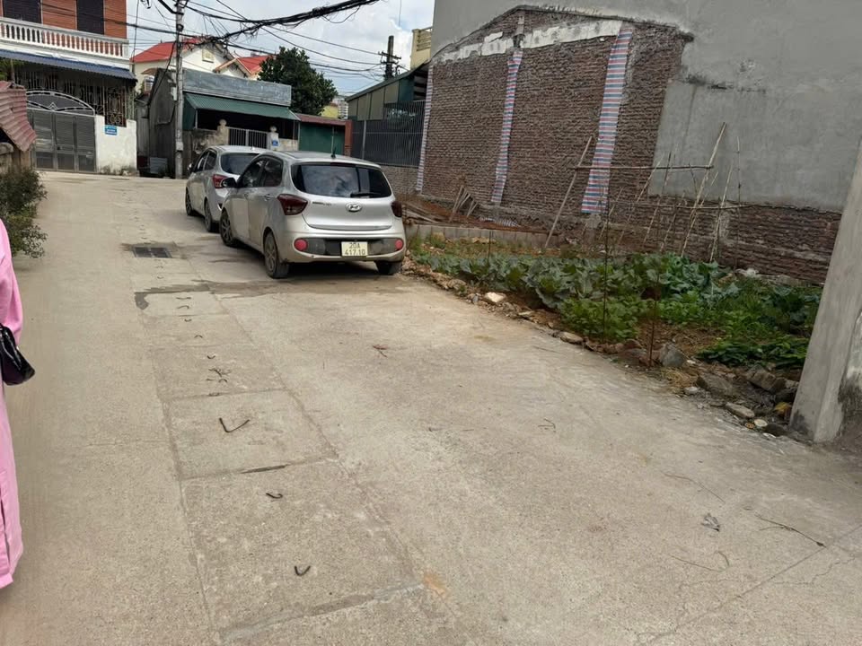 Đất nền khu phố Khòn Phổ, Mai Pha 60m² giá 1.3 tỷ - Đường thông thoáng, thuận tiện di chuyển!