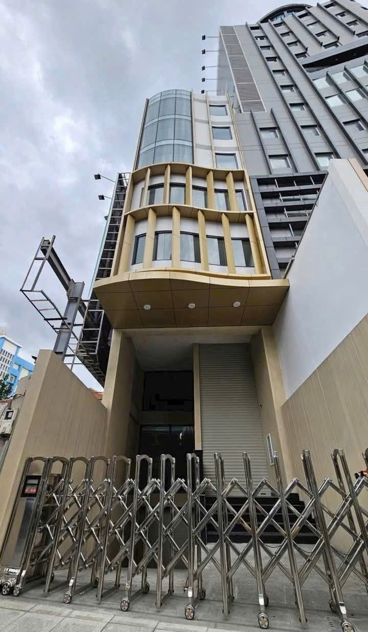 Bán tòa nhà FrontHouse 191 Nam Kỳ Khởi Nghĩa, Quận 3 - Diện tích 144m² - Vị trí đắc địa, sẵn sàng giao ngay!