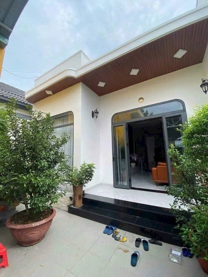 Nhà phố tại phường Phú Lợi, Thủ Dầu Một - 225m², giá 6.7 tỷ - Mặt tiền kinh doanh hấp dẫn!