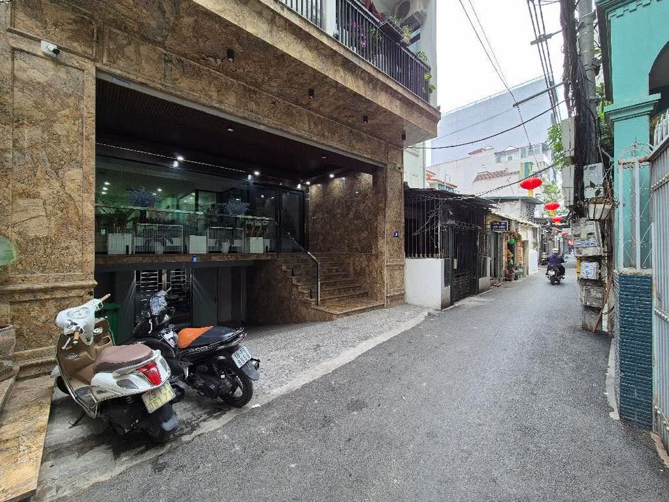 Nhà mặt ngõ thông kinh doanh Xuân La Tây Hồ 62m² giá 15 tỷ - Đầu tư sinh lời ngay!