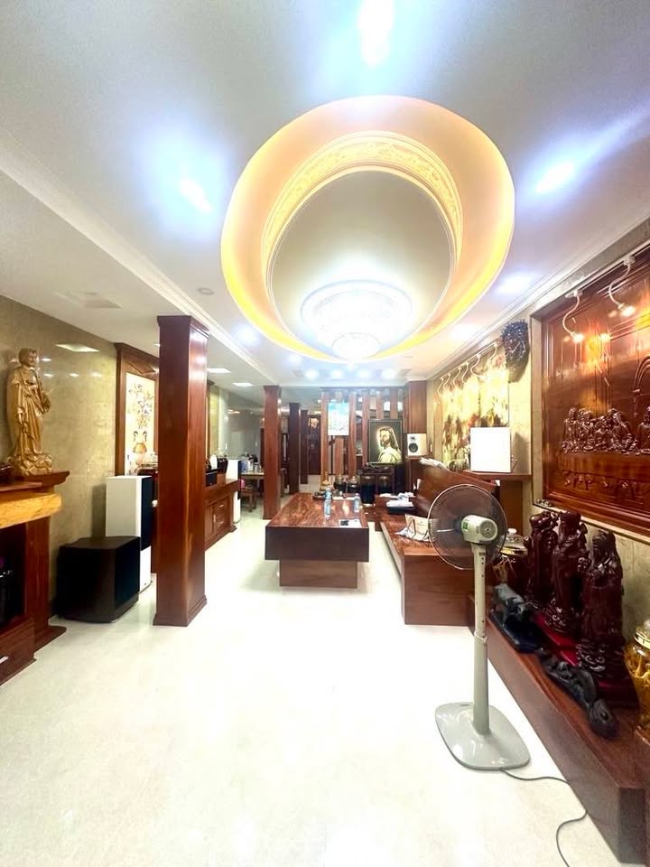 Căn hộ 7 tầng phường 5 Tân Bình 160m² giá 21 tỷ - Đầu tư sinh lời ngay!