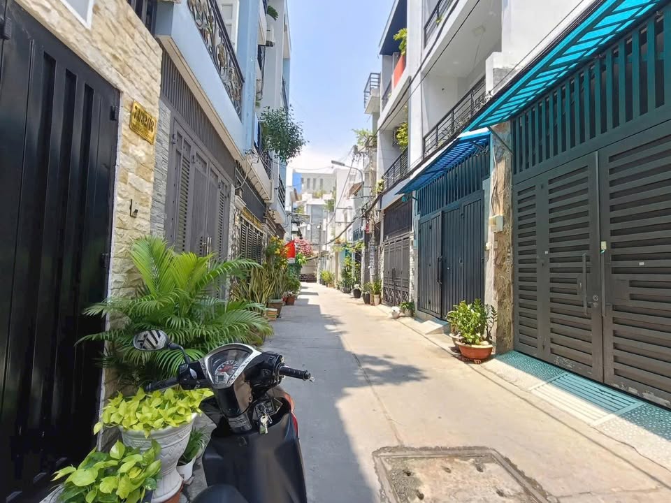 Đất hẻm xe hơi Tân Sơn Nhì Tân Phú 60m² giá 5.2 tỷ - Nở hậu, vị trí đắc địa!