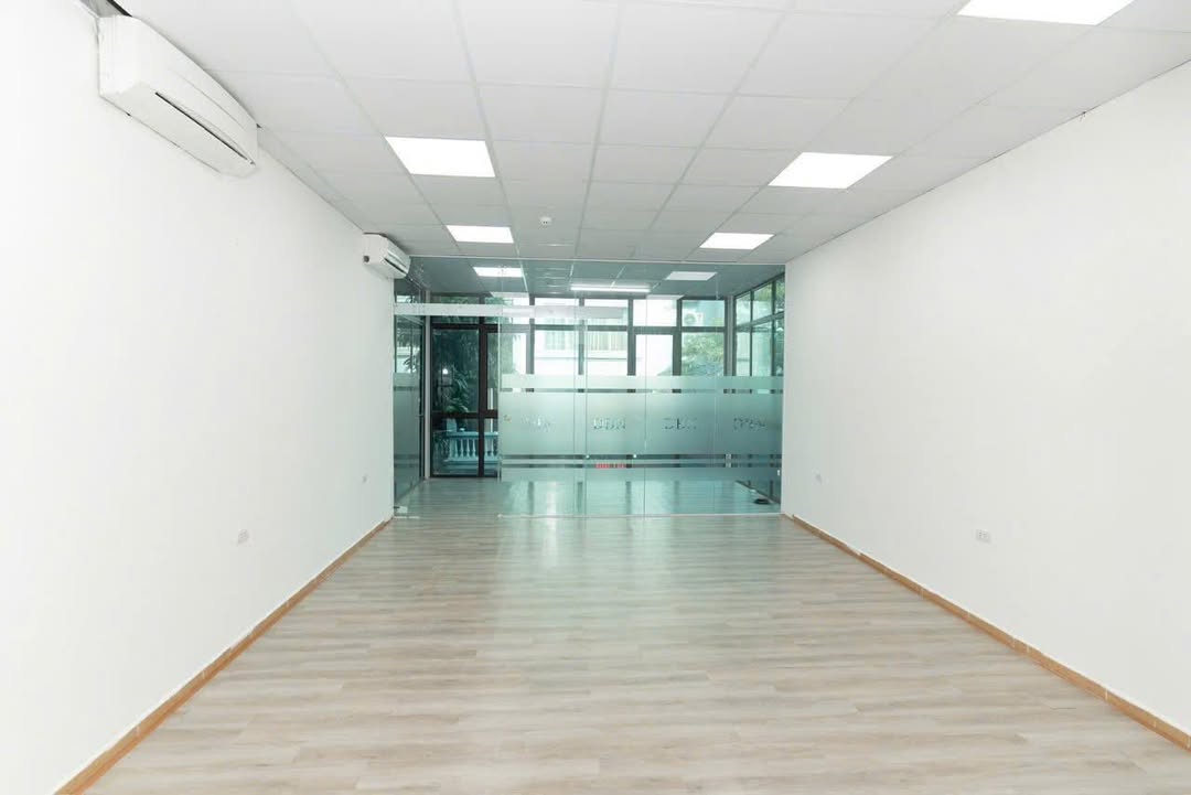 Văn phòng cho thuê tại Nguyễn Xiển - Thanh Xuân 35m² giá chỉ từ 5 triệu!