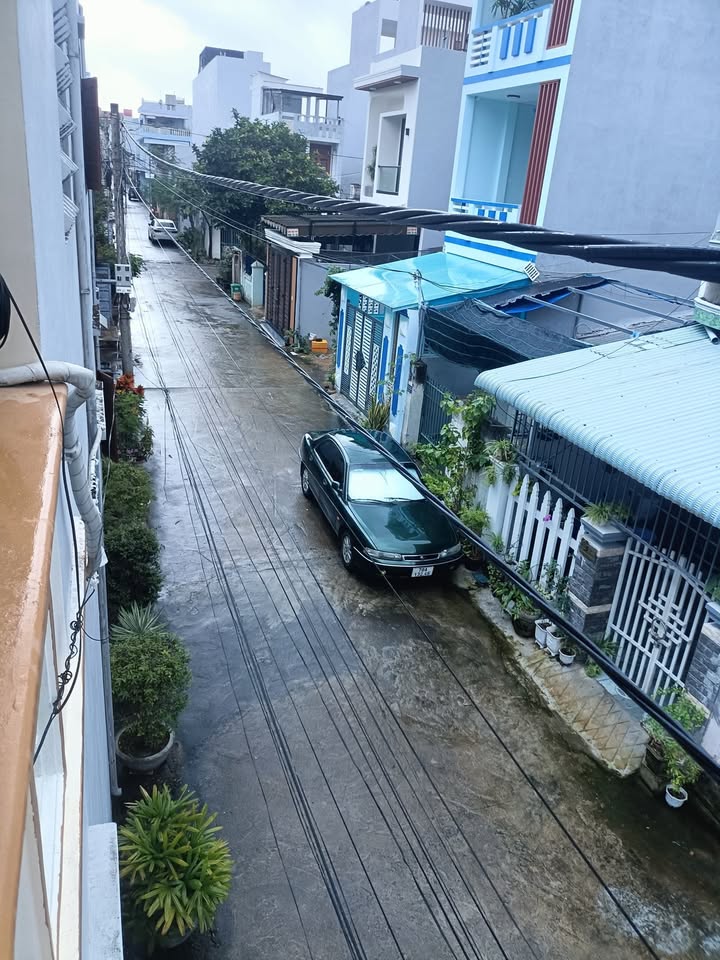 Nhà góc 2 mặt đường Phan Đăng Lưu 90m² giá 3.75 tỷ - Vị trí đắc địa, tiện nghi đầy đủ!