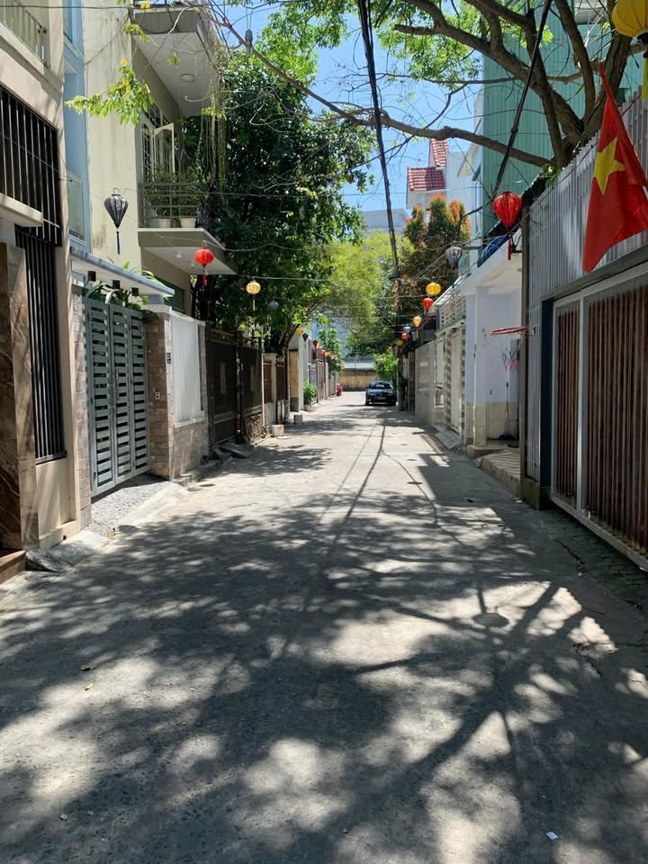 Đất nền đường Nguyễn Thành Hãn, Hải Châu, 97m² giá 7.2 tỷ - Vị trí đắc địa, giá tốt!