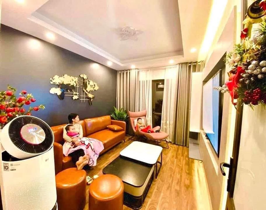 Nhà 5 tầng 6 phòng ngủ tại quận Hai Bà Trưng, 45m² giá 8 tỷ - Chính chủ, pháp lý rõ ràng!