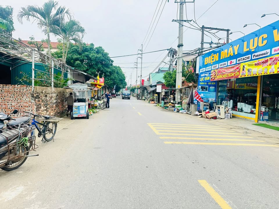 Nhà mặt tiền 9,2m tại ngã tư chợ Phú Ninh, 184m² - Đầu tư sinh lời ngay!