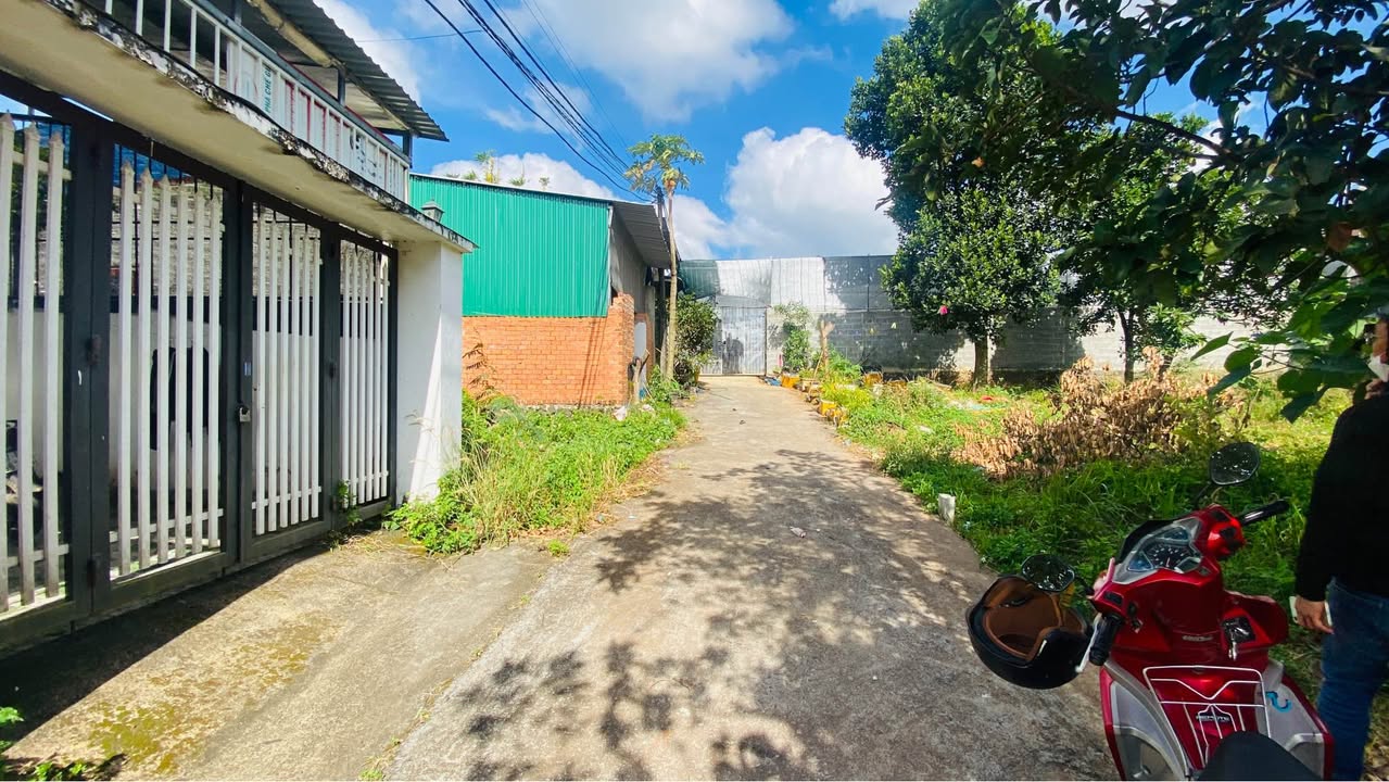 Đất nền Phùng Hưng, Ea Kao, Buôn Ma Thuột 90m² giá 1.5 tỷ - Sổ đỏ chính chủ!