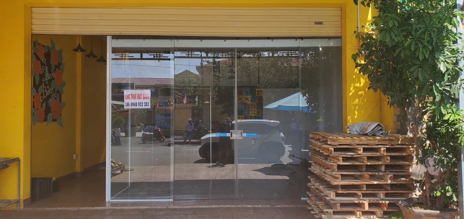 Mặt bằng cho thuê tại Bảo Lộc - Đối diện trường Nguyễn Khuyến, thỏa thuận giá tốt!