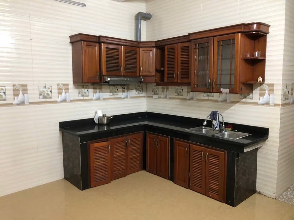 Nhà nguyên căn 3 tầng phường Nam Ngạn giá 5 triệu/tháng - Đường rộng, thuận tiện