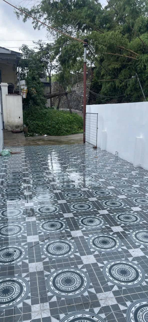 Nhà đẹp chính chủ tại phường Việt Hưng, Hạ Long 102m² giá chỉ 1.9 tỷ - Sẵn sàng ở ngay!