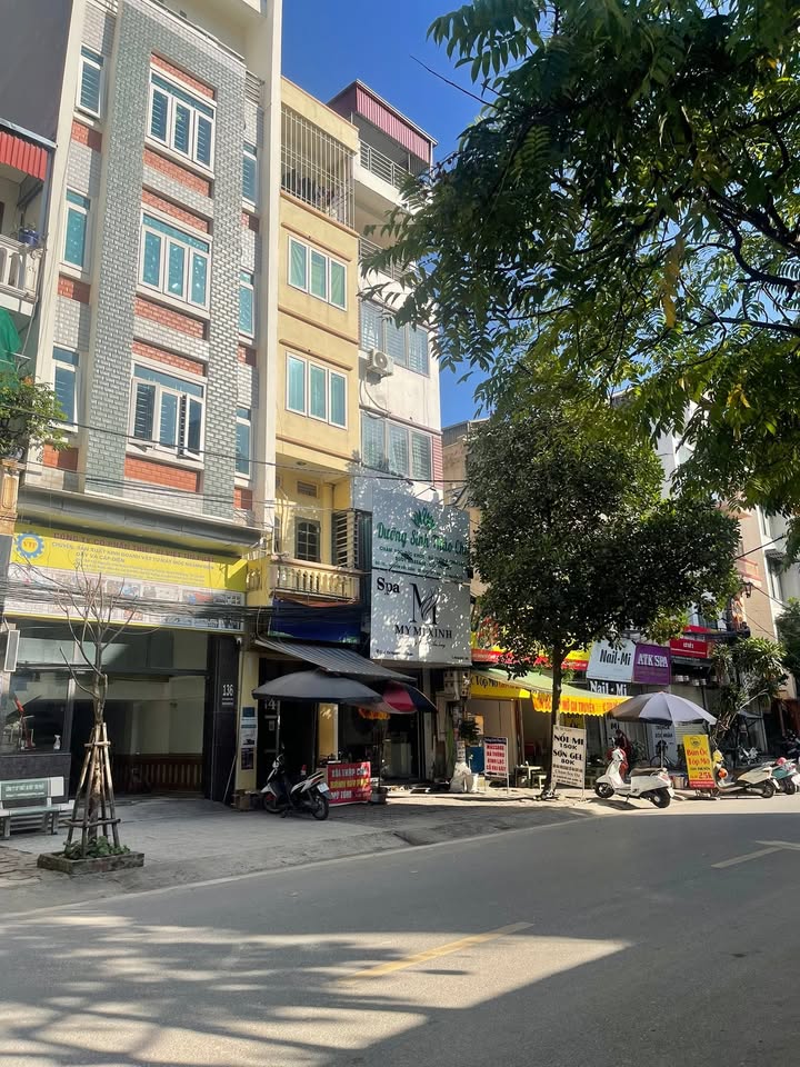 Nhà mặt phố Xa La, Hà Đông 61m² giá 22 tỷ - Kinh doanh sầm uất!