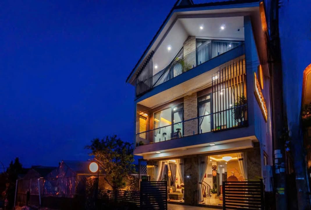 Nhà cho thuê tại Đà Lạt - Villa mới xây, 11 phòng, giá chỉ 32 triệu/tháng!