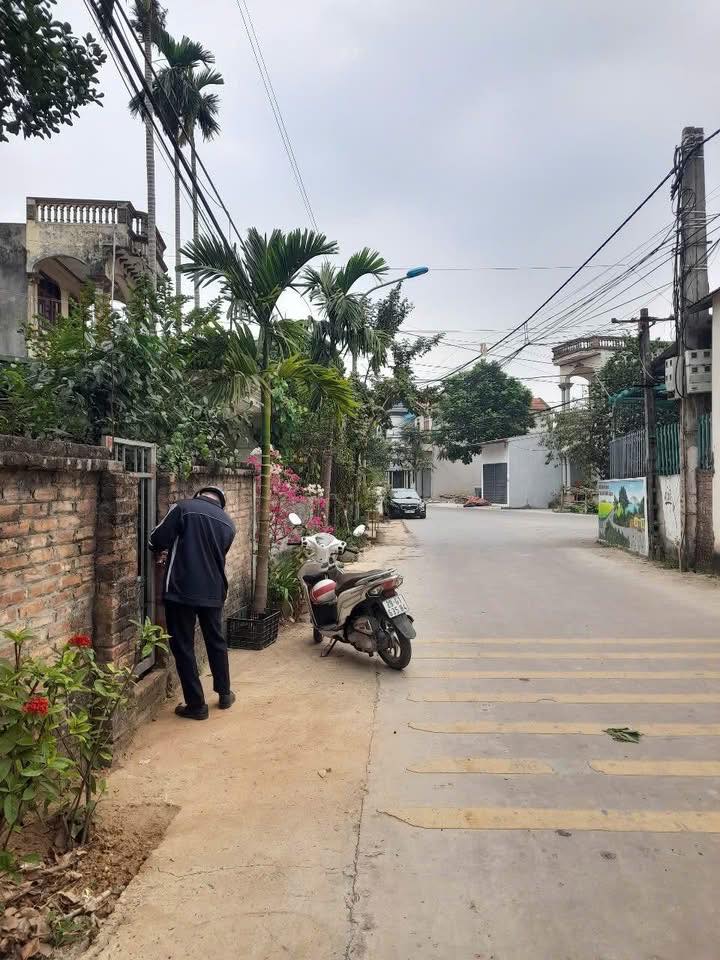 Đất nền Đoài Phương, Sơn Tây 205m² giá thỏa thuận - Mặt tiền 5m, gần chợ và trường học!