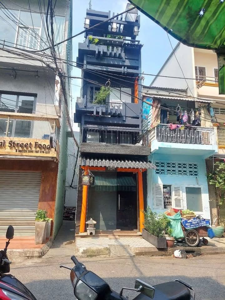 Mặt tiền khu phố Nhật Nguyễn Công Trứ, Bình Thạnh 33m² - Vị trí kinh doanh sầm uất!