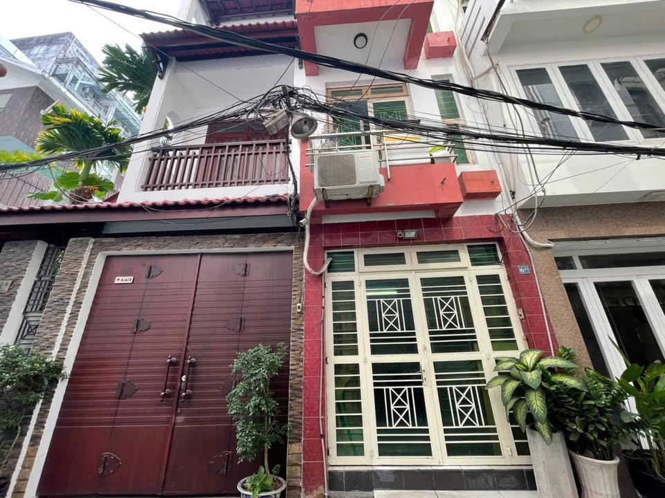 Cho thuê mặt bằng nhà nguyên căn quận 1 - Diện tích 30m², giá 15 triệu/tháng - Khu vực sầm uất lý tưởng cho kinh doanh