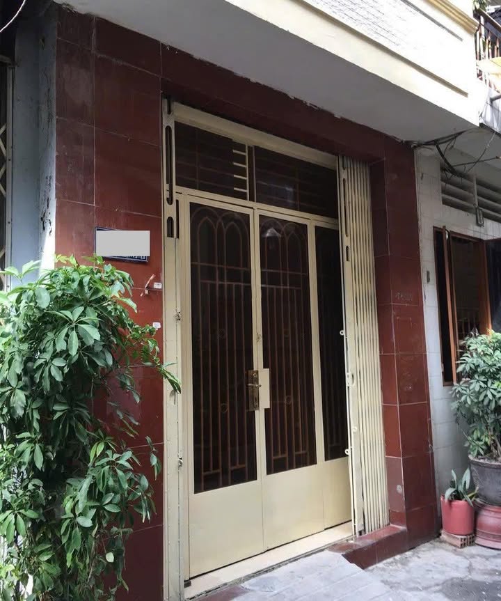 Nhà mặt tiền cho thuê tại 174 Nguyễn Thiện Thuật, Quận 3 - Giá 8 triệu/tháng - Phù hợp ở và kinh doanh!