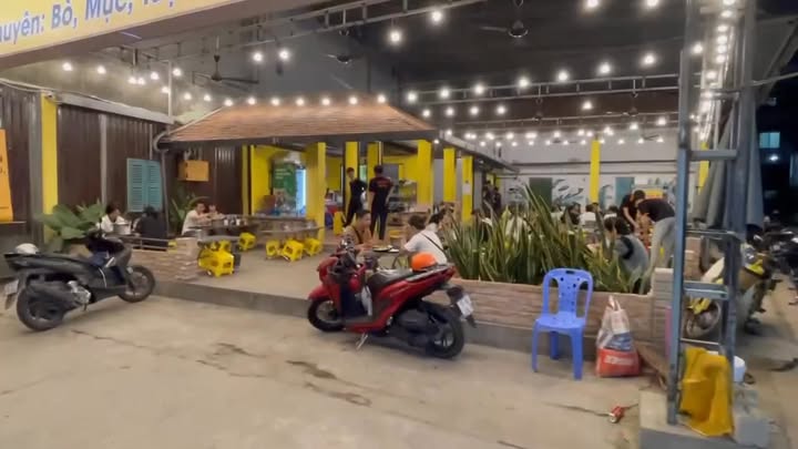 Cho thuê mặt bằng góc 2 mặt tiền Nguyễn Văn Nghi, Gò Vấp 250m² - Vị trí siêu đẹp, kinh doanh tự do!