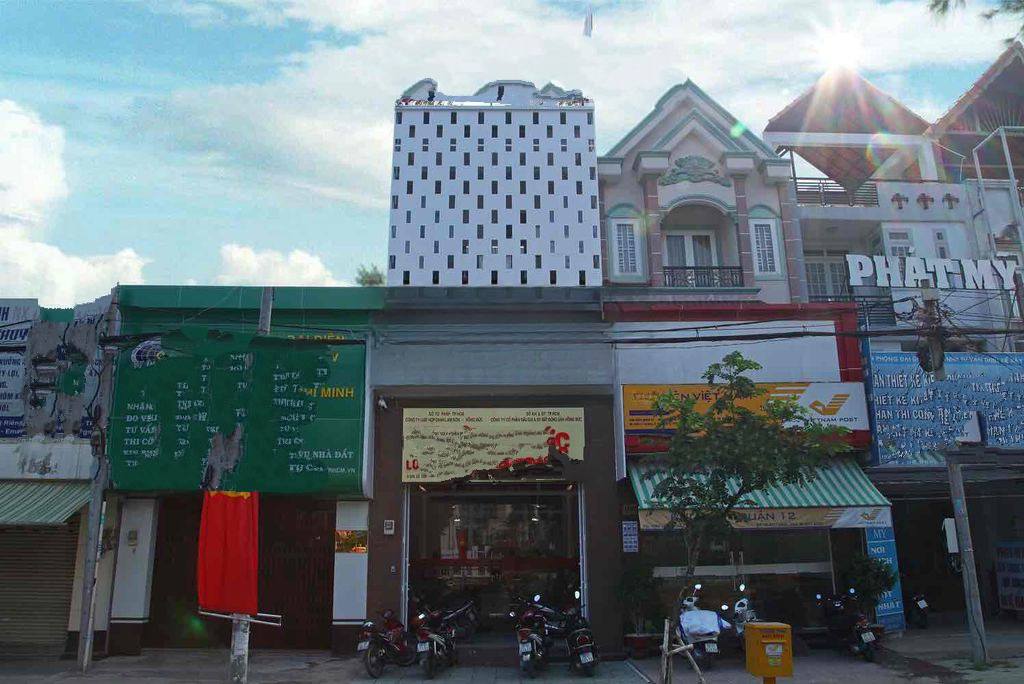Nhà phố cho thuê Lê Thị Riêng, Quận 12, 400m² giá 30 triệu - Đầu tư sinh lời lý tưởng!