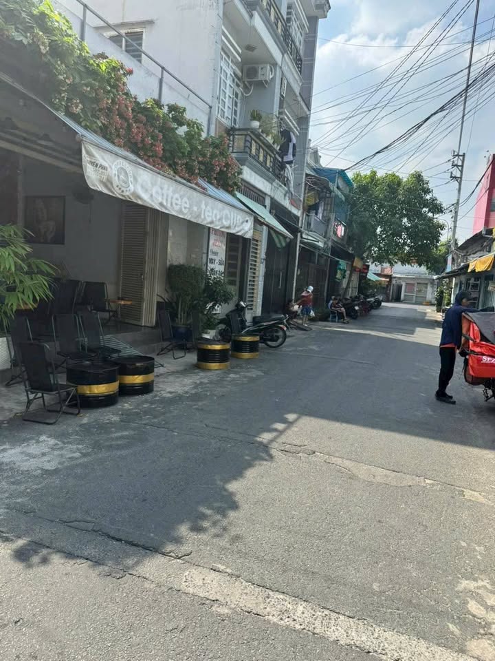 Nhà mặt tiền cho thuê tại Hiệp Thành, quận 12 - 135m² chỉ 10 triệu/tháng!