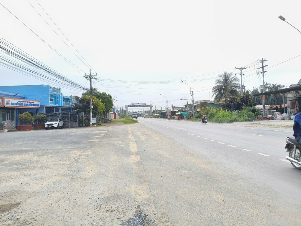 Đất thổ cư 430m² mặt tiền QL50 - Giá đầu tư chỉ 4,3 tỷ!