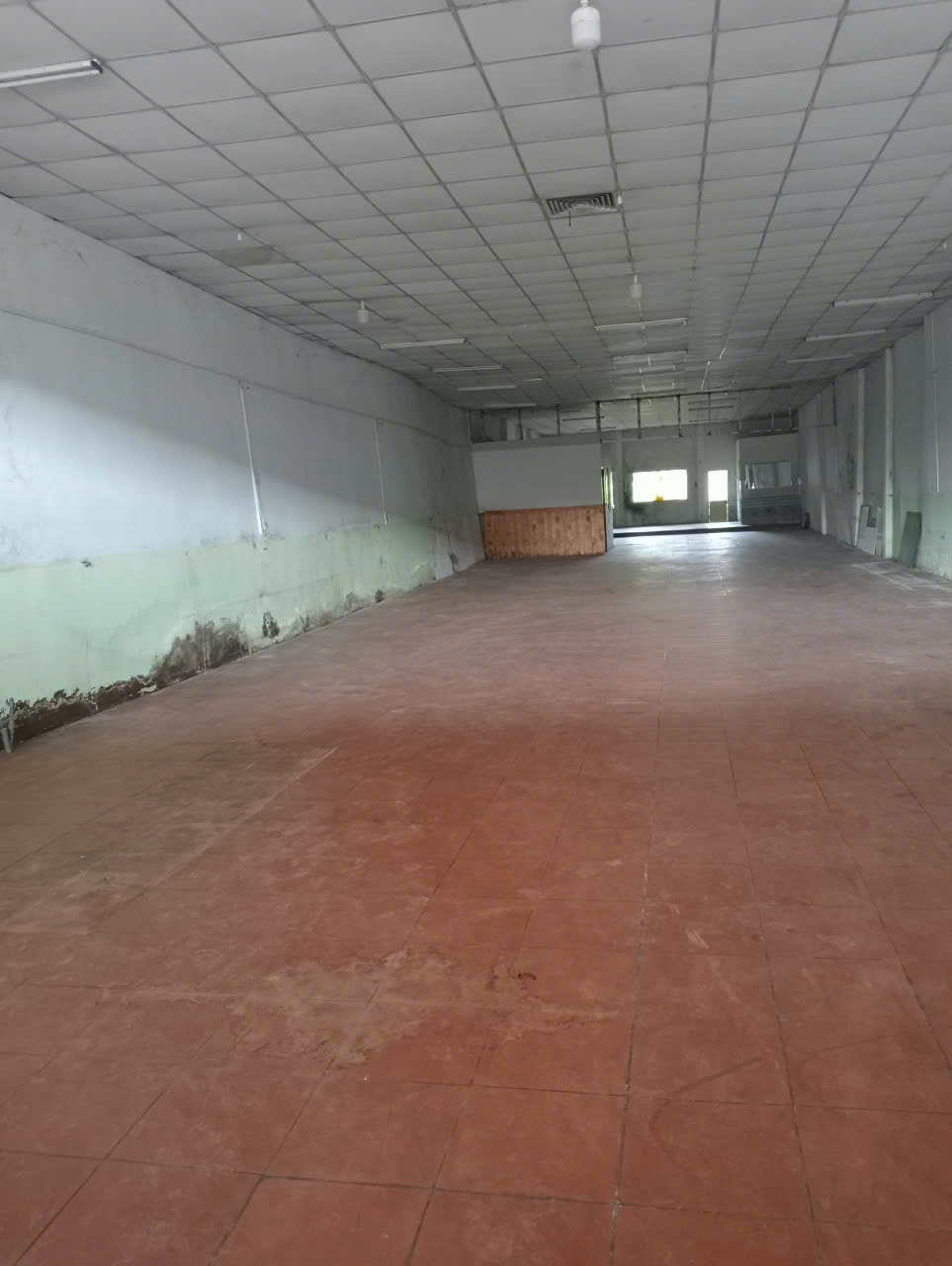 Nhà trệt cho thuê mặt tiền đường Quang Trung, Cần Thơ - Diện tích lớn, kinh doanh thuận lợi!