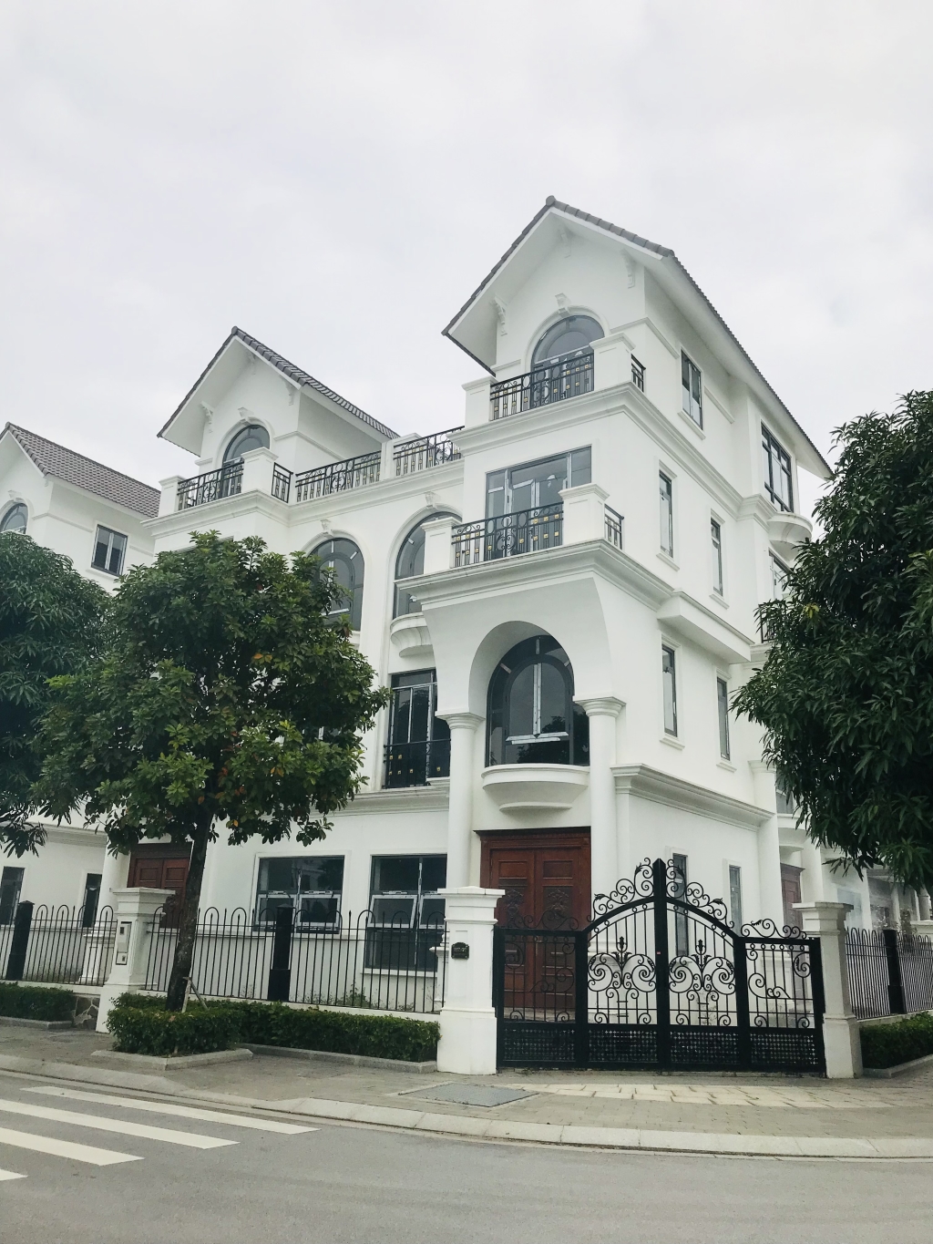 Biệt thự 220m² tại KĐT Mạnh Đức Victory Từ Sơn Bắc Ninh - Thiết kế 5 phòng ngủ, hỗ trợ vay ngân hàng!