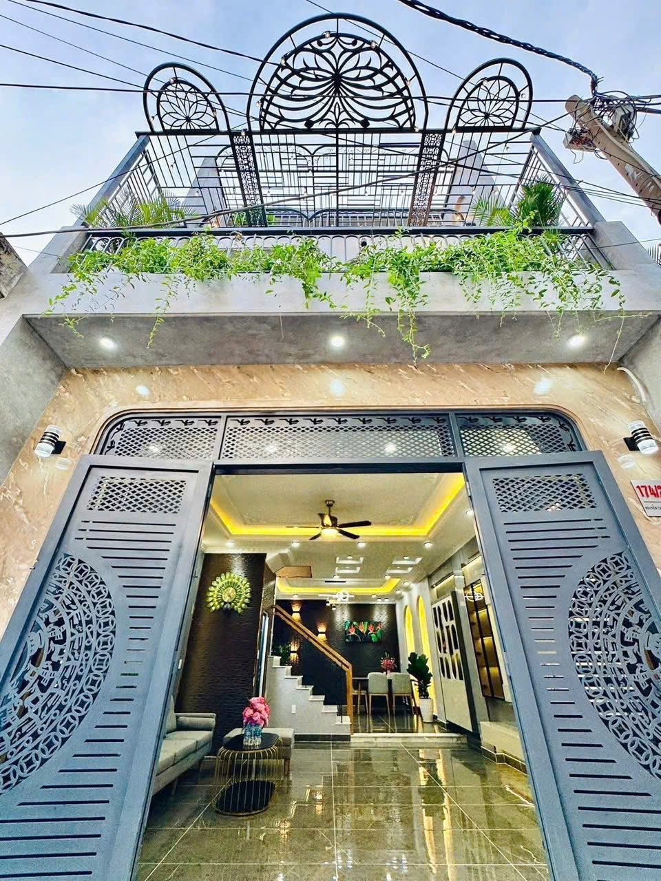 Nhà phố Lê Văn Khương, Quận 12, 100m² giá 10 tỷ - Dọn vào ở ngay!