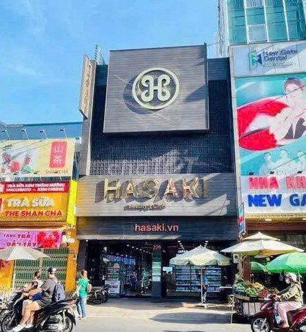 Tòa nhà Mặt tiền Nguyễn Tri Phương Quận 10 - 500m² giá 90 triệu - Cơ hội kinh doanh tuyệt vời!