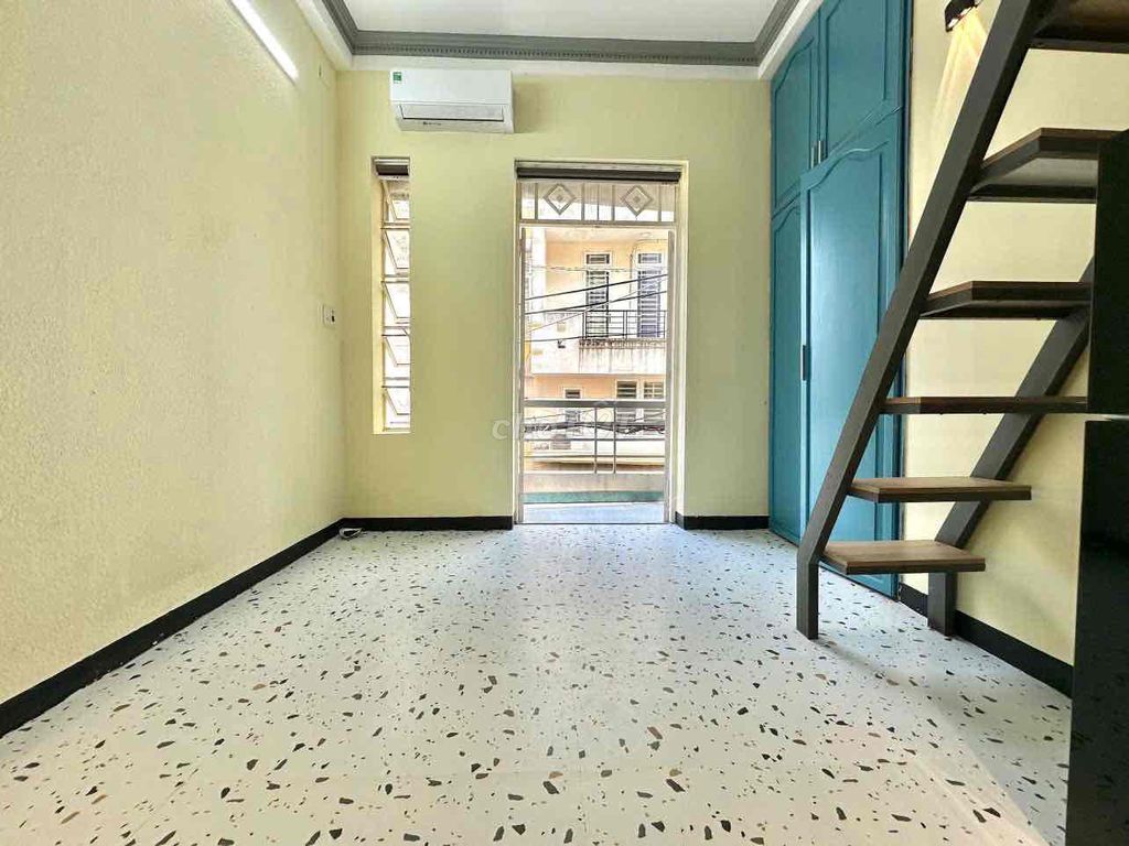 Phòng cho thuê có gác lửng đường Hoàng Hoa Thám, Quận Phú Nhuận 30m² - Giá chỉ 6 triệu!