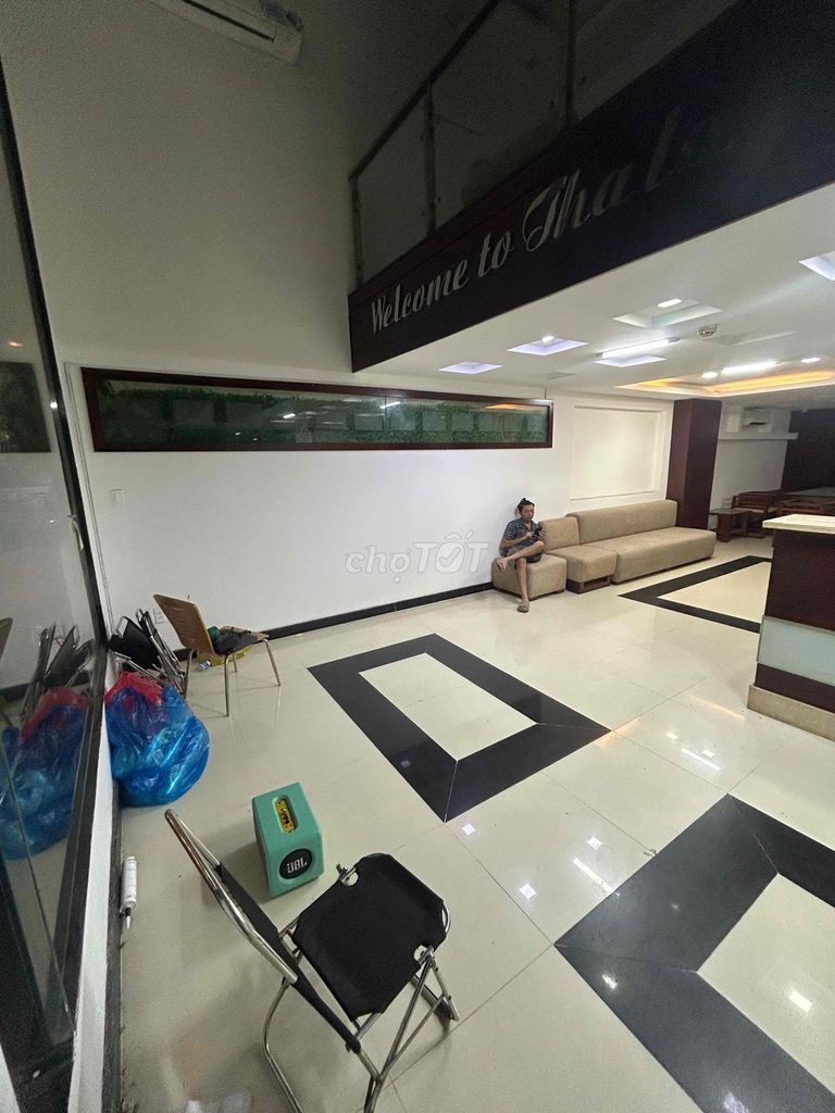 Mặt bằng kinh doanh đa ngành nghề tại Phú Mỹ Hưng Quận 7 100m² giá 22 triệu - Sẵn sàng vào hoạt động!