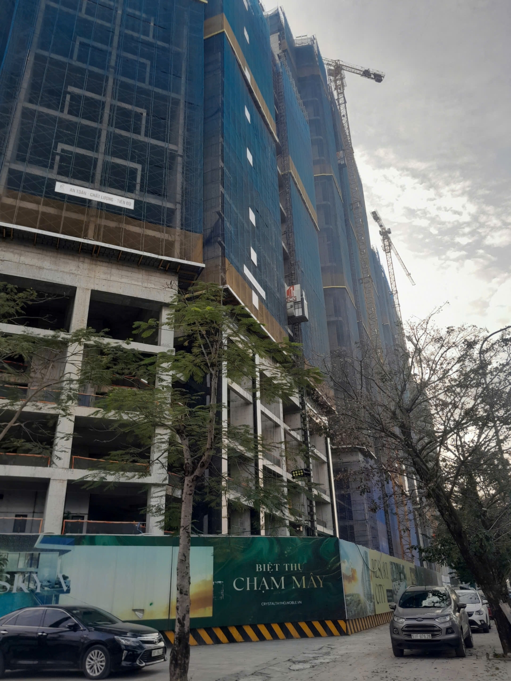 Căn hộ Noble Crystal Tây Hồ 81m² giá 11 tỷ - Sống hạng sang giữa lòng Hà Nội!