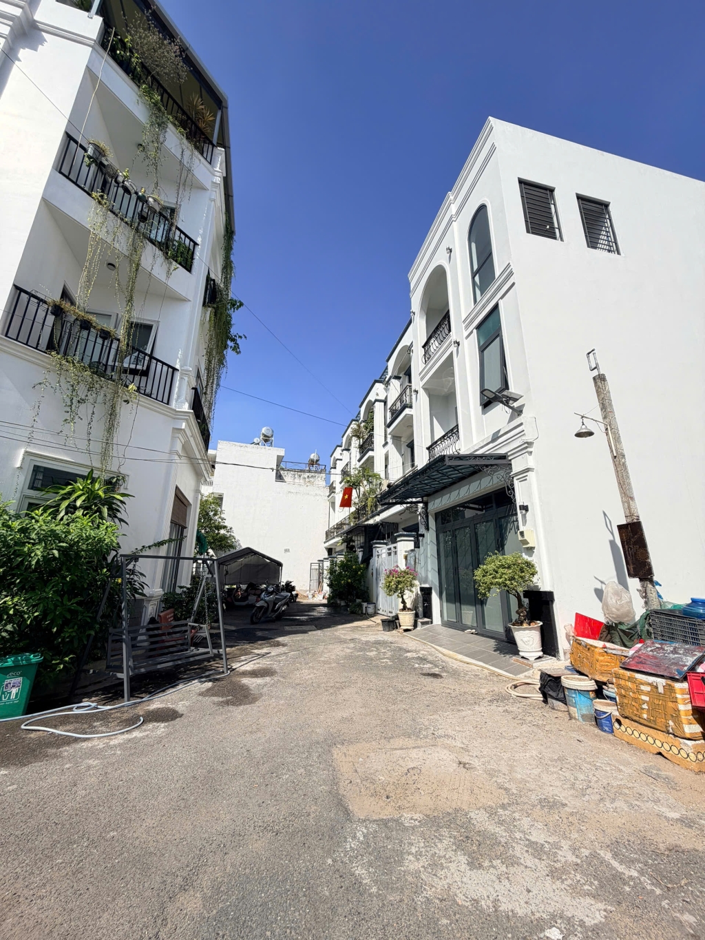 Nhà 3 Tầng Hẻm Xe Hơi Tại Chợ Tân Lập, Bình Trưng Đông, Quận 2 - Giá 5.7 Tỷ