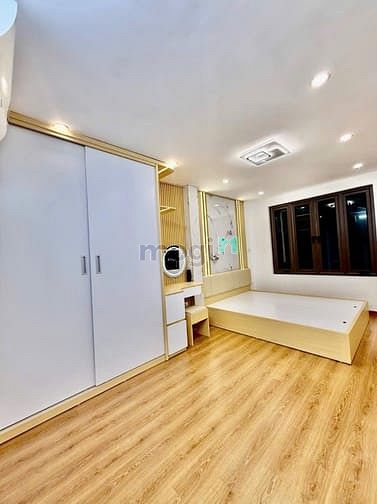 Nhà đẹp kinh doanh ngõ Dương Quảng Hàm 50m² giá 15.5 tỷ - Sẵn sàng cho thuê ngay!