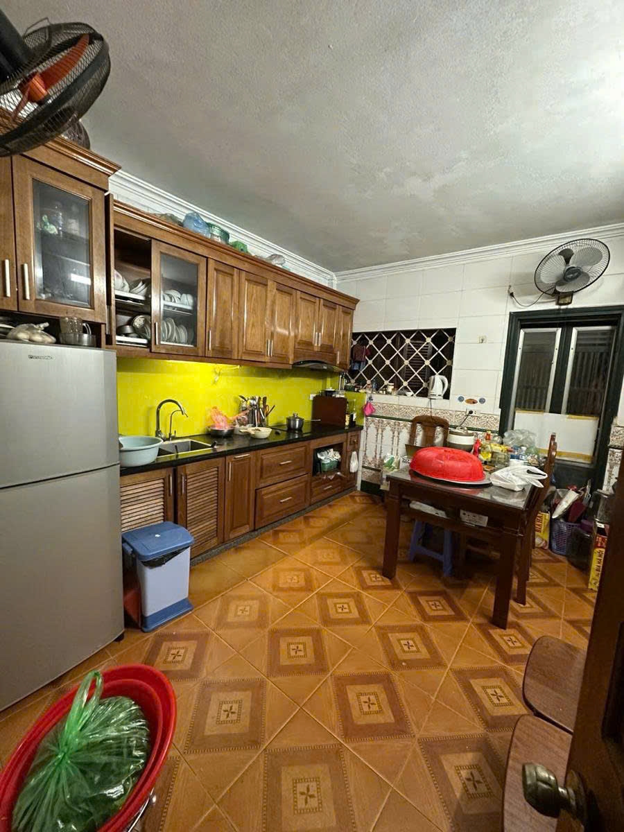 Bán nhà lô góc phố Duy Tân, quận Cầu Giấy 55m² giá 16 tỷ - Ô tô vào nhà, vị trí đắc địa!