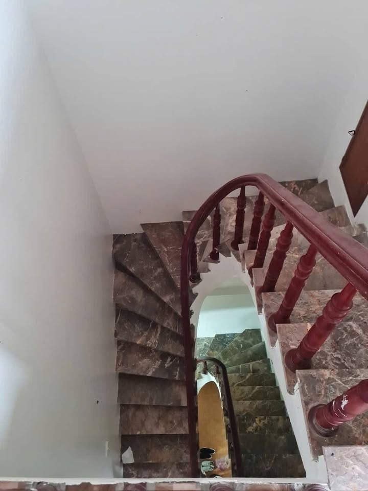 Nhà 3 tầng Phố Hiến Hưng Yên 40m² giá 2.8 tỷ - Sẵn sàng vào ở ngay!