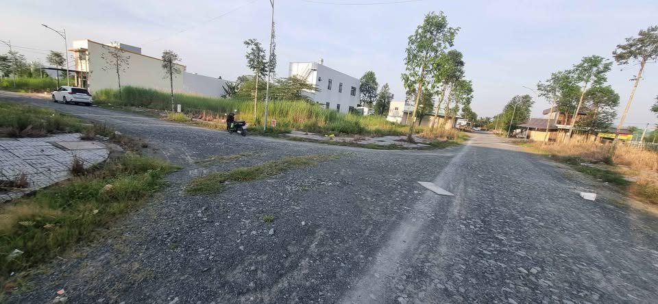 Đất nền góc KDC Hồng Loan 6A, Cần Thơ 97m² giá 3.6 tỷ - Vị trí đắc địa cho kinh doanh!