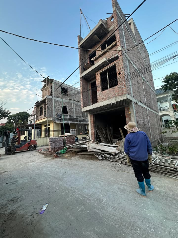 Nhà riêng Đông La, Hoài Đức 58m² giá 5 tỷ - Ô tô tránh, xây mới độc lập!