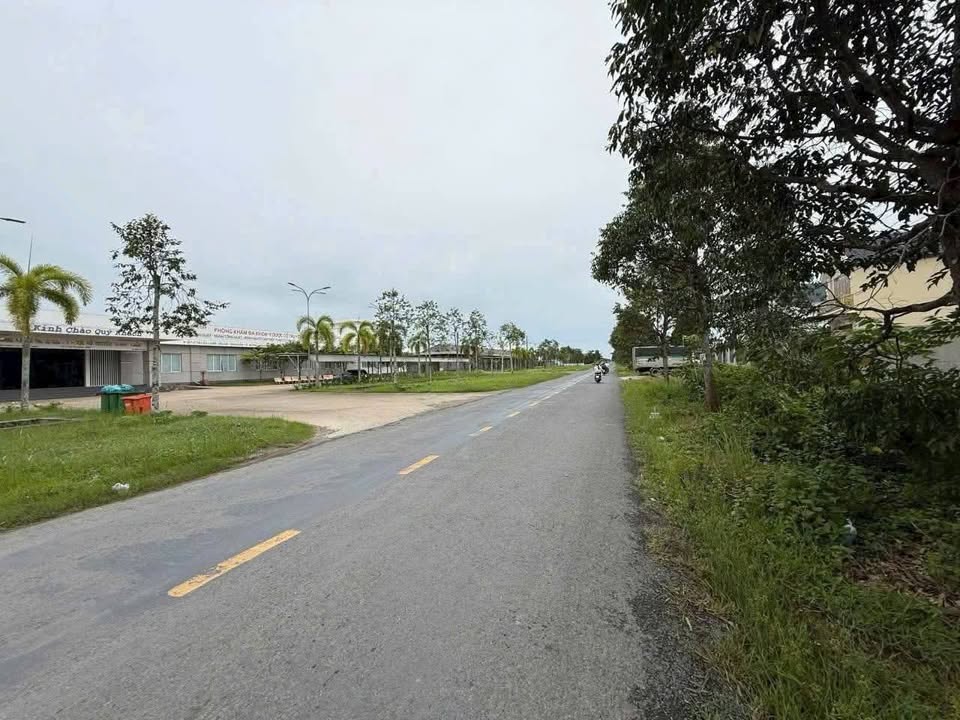 Nhà sân vườn 330m² Phú Lợi Sóc Trăng giá chỉ 1 tỷ - Hỗ trợ ngân hàng